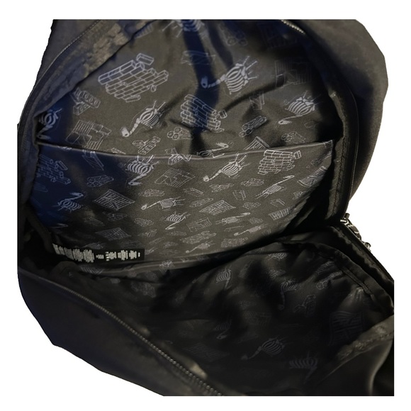 NEW Fortnite 18” Kids Black School Backpack - Padded Laptop Sleeve (NWT) - Picture 6 of 8